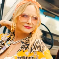 Miranda Lambert Debuts Music Video for 'It All Comes Out in the Wash' Video