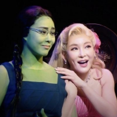 VIDEO: Watch 'The Wizard and I' & 'Popular' From WICKED in South Korea