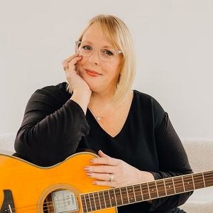 Storytelling Arts Of Indiana To Close 38th Season With JUST ANOTHER DAY Featuring Kim Weitkamp