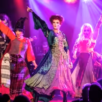 BWW Review: I PUT A SPELL ON YOU: THE RETURN OF THE SANDERSON SISTERS is a Fabulous…