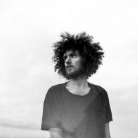 Benjamin Gordon Releases New Single 'Walls Fall Down'