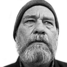 Jon Dee Graham Premieres His New Single 'There's A Ghost On The Train'