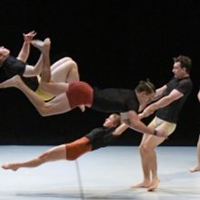 Review: CIRCA: HUMANS Brings Exquisitely Choreographed Athletic Artistry to The Walli