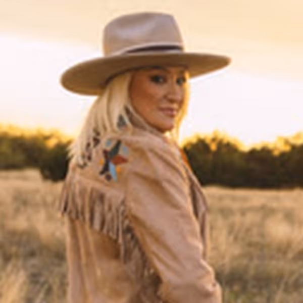 Tanya Tucker Releases New Album 'Sweet Western Sound' Photo