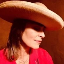 Ane Diaz Shares Blazing New Single 'Carmela'