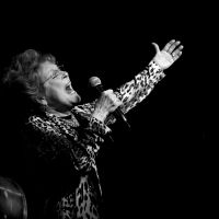 BWW Review: Anita Gillette Stands Tall in CHAPTER 3! at Birdland