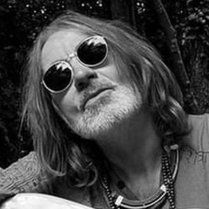 Vinny Peculiar to Release 'How I Learned to Love the Freaks' Album in September