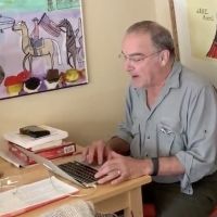 VIDEO: Watch Scenes from Mandy Patinkin and Kathryn Grody's Epic Life in Quarantine