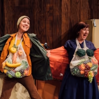 BWW Review: CAN'T PAY? DON'T PAY! Comically Reflects the Growing Social and Economic Divide Plaguing America