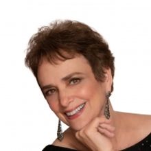 Deborah Stone of HERE I AM! at The Beach Cafe