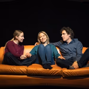 Review: UNICORN, Garrick Theatre