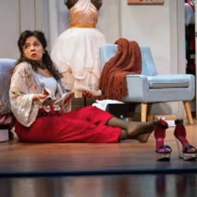 BWW Review: Annie Henk Gives Virtuosic Performance in Portland Stage's BAD DATES
