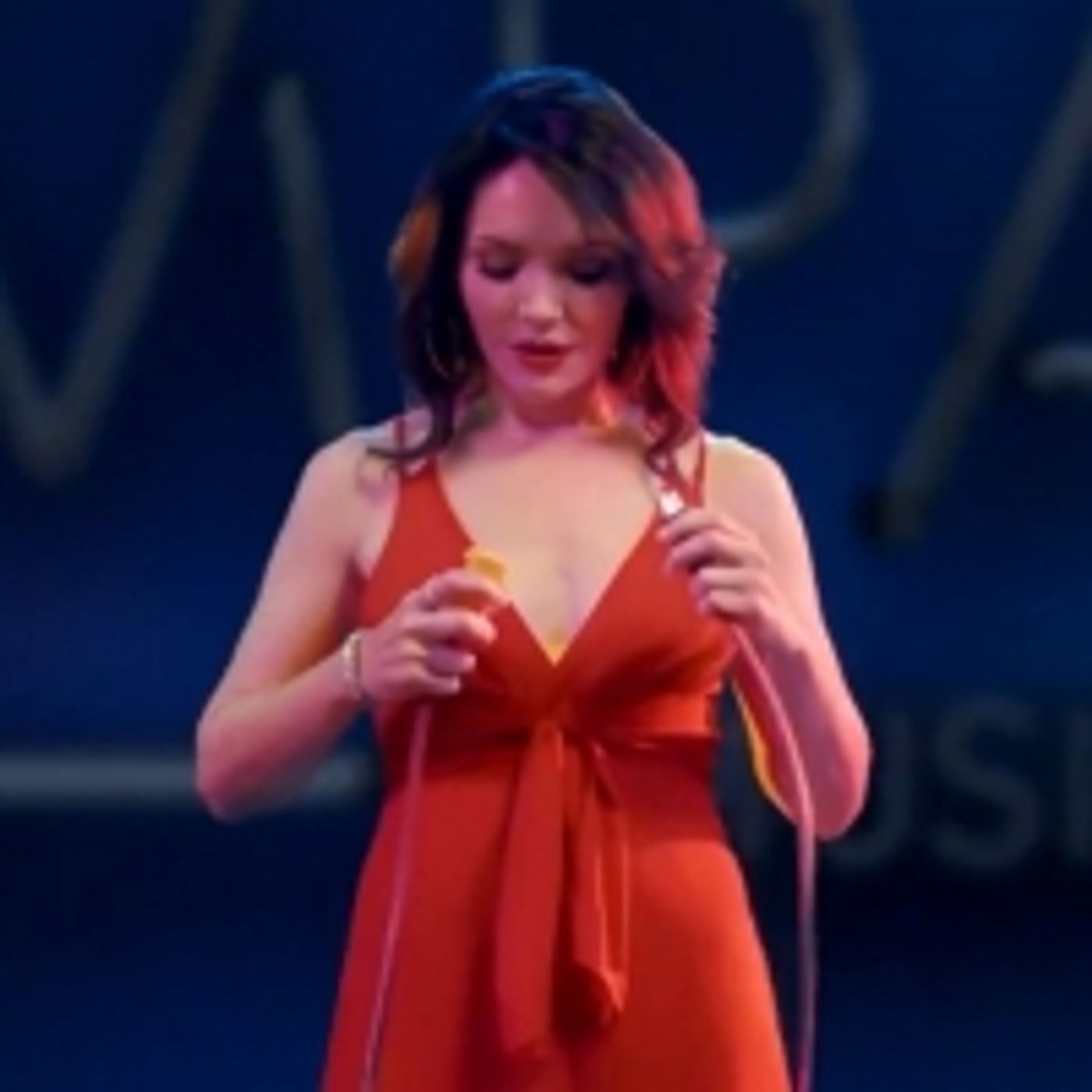 Wake Up With BWW 3/23: COMPANY Confirms Broadway Return, Lena Hall's OBSESSED Series Returns, and More!  Image