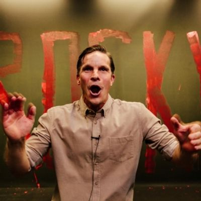 Arvio: ROCKY! LUUSERIN PALUU - VIIRUS TEATTERI