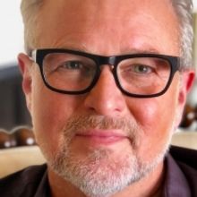 Sam Harris On THE SUBSTANCE OF ALL THINGS And Life As An Artist In Two Mediums