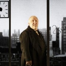 THE LEHMAN TRILOGY's Simon Russell Beale Wins 2022 Tony Award for Best Performance by