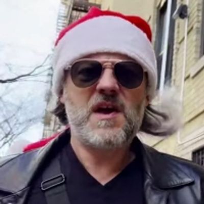 VIDEO: Jeremy Kushnier Releases Holiday Music Video