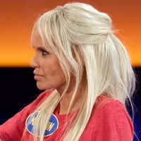 Exclusive: Watch Kristin Chenoweth & Kathy Najimy Compete on CELEBRITY FAMILY FEUD Video