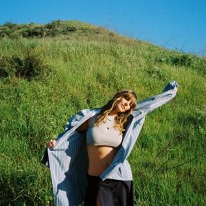 Little Monarch Releases Radiant Single 'Follow Your Majesty'