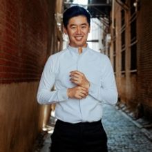 BWW Review: BWW REVIEW: RI PHIL, KENSHO WATANABE bring infectious energy to ROMANTIC