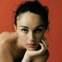 Zella Day Releases New Song 'Radio Silence'