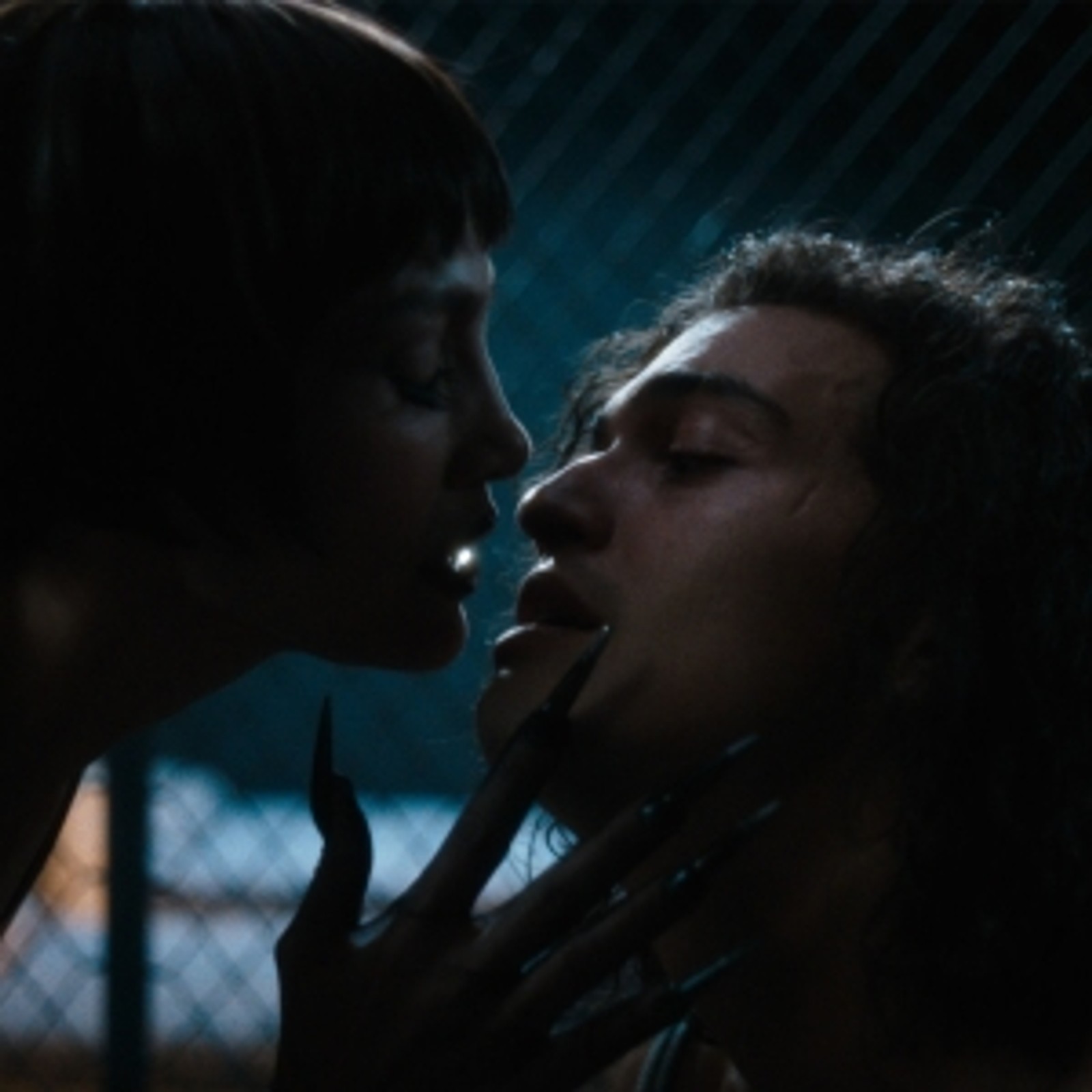 Video: Jennifer Lopez Sings Cut Song 'Never You' From KISS OF THE SPIDER WOMAN