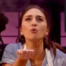 Wake Up With BWW 4/19: WAITRESS at Tribeca Film Festival, Plus a Message From Crystal