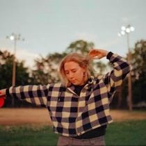 Photos: Savanna Ruth Shares "In Your Orbit" Single Ahead of THE BASEBALL DIARIES LP