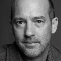 VIDEO: 'ER' Star Anthony Edwards Makes Broadway Musical Debut as Dr. Walker in GIRL… Video