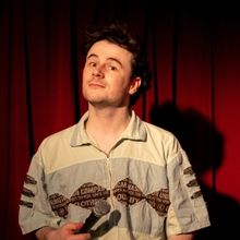 Review: EDINBURGH 2024: ALEX KITSON: MUST I PAINT YOU A PICTURE?, Hoots @ Potterrow