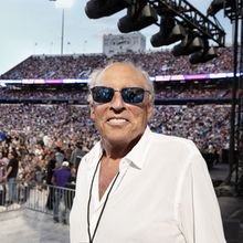 Music Executive Dennis Arfa to Be Inducted into Long Island Music Hall of Fame