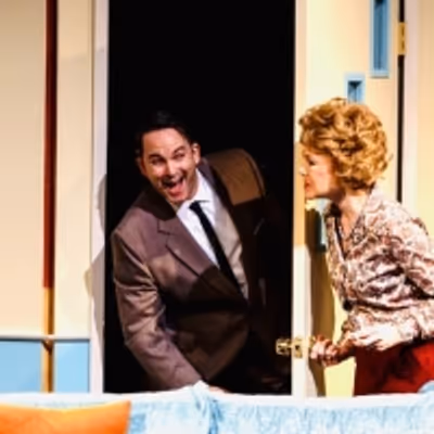 Review: DO NOT REMOVE LABEL is a Hilarious, Brilliant Piece of Theatre