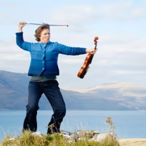 EDINBURGH 2025: Review: MAIRI CAMPBELL: PULSE (PENDULUM TRILOGY), Scottish…