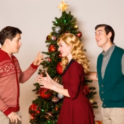 BWW Review: Blue Skies and a White Christmas at Centerpoint Legacy's HOLIDAY INN