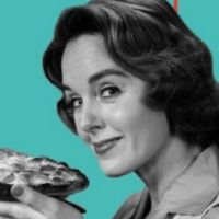 5 LESBIANS EATING A QUICHE Returns To The Stage Following 2021 Sold Out Season
