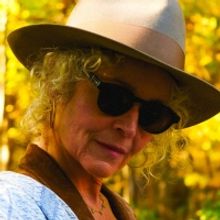 Amy Irving to Release Debut Album 'BORN IN A TRUNK'