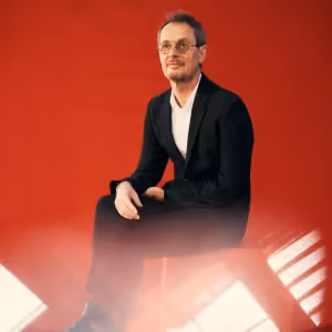 Interview: Richard Tognetti and Satu Vänskä Return to Café Carlyle This Week