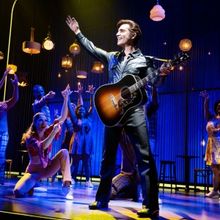 Full Cast Set for A BEAUTIFUL NOISE National Tour