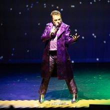 Review: HAPPY FALL: A QUEER STUNT SPECTACULAR at Rogue Artists Ensemble