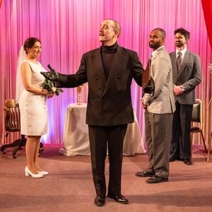 Review: A MIRROR at Third Rail Repertory Theatre