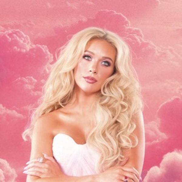 Review: MEGAN MORONEY - CLOUD 9 TOUR at Target Center Minneapolis Photo