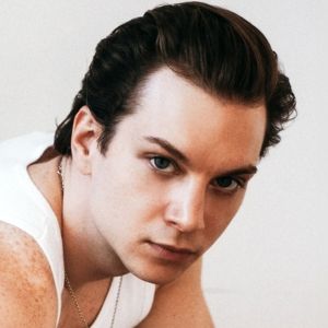Meet Adam Dennis Geiger- A Maverick In The Theatre Industry
