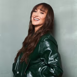 Listen: West End Star Sydnie Christmas Drops Original Single ‘Run'