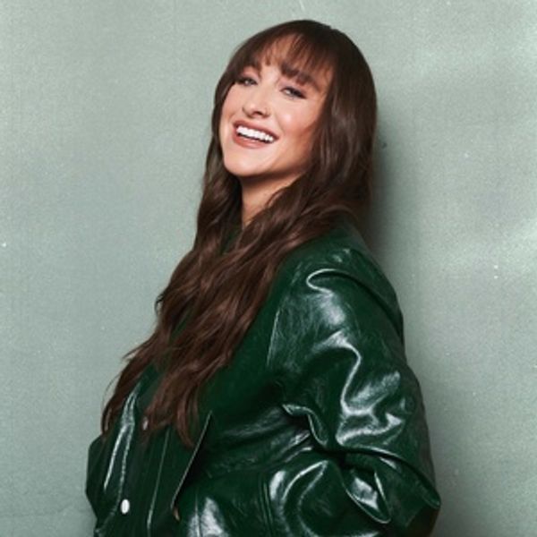 Listen: West End Star Sydnie Christmas Drops Original Single ‘Run' Photo