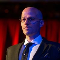 Eric Walton Gets COMPLETELY MENTAL With Hidden Cabaret