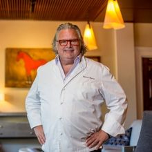RED HORSE BY DAVID BURKE at Bernards Inn Opens in Bernardsville, NJ