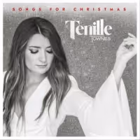 Tenille Townes Releases 'Songs For Christmas' Video