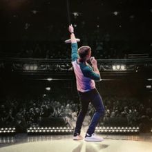 Russell Howard to Launch 2026 Stand-Up Tour DON'T TELL THE ALGORITHM