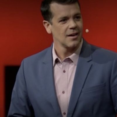 VIDEO: Watch FREESTYLE LOVE SUPREME's Anthony Veneziale Improvise a TED Talk!