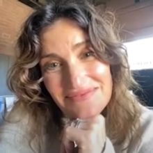 VIDEO: Idina Menzel and Laura Veltz Talk 'Dream Girl' From CINDERELLA